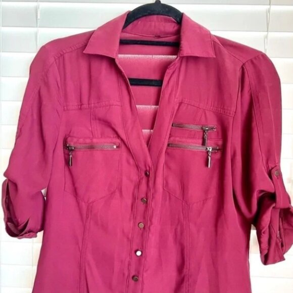 Bebe Burgundy Button Down Zip Pocket 3/4 Sleeve. Sz S 🙋‍♀️🛍😻 - Picture 2 of 15